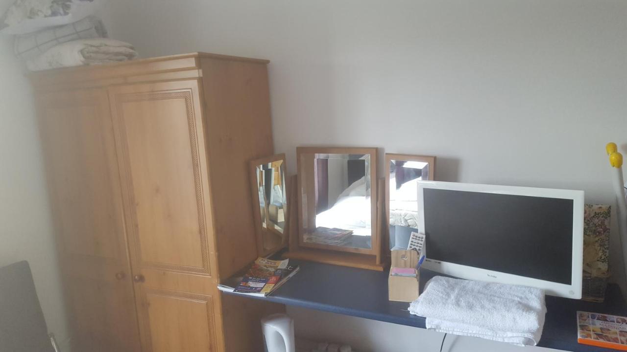 Pat'S Place Apartment Ballaghaderreen Bagian luar foto